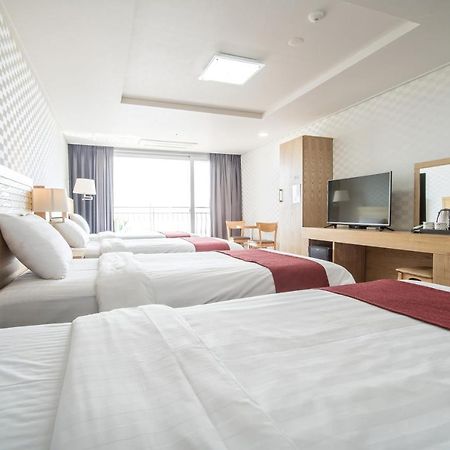 Breeze Bay Hotel Seogwipo Zewnętrze zdjęcie