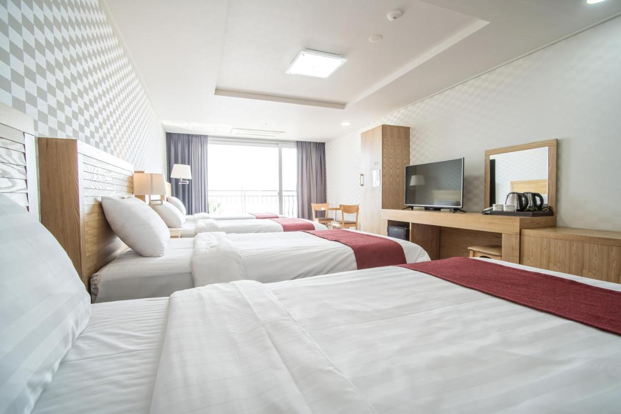 Breeze Bay Hotel Seogwipo Zewnętrze zdjęcie