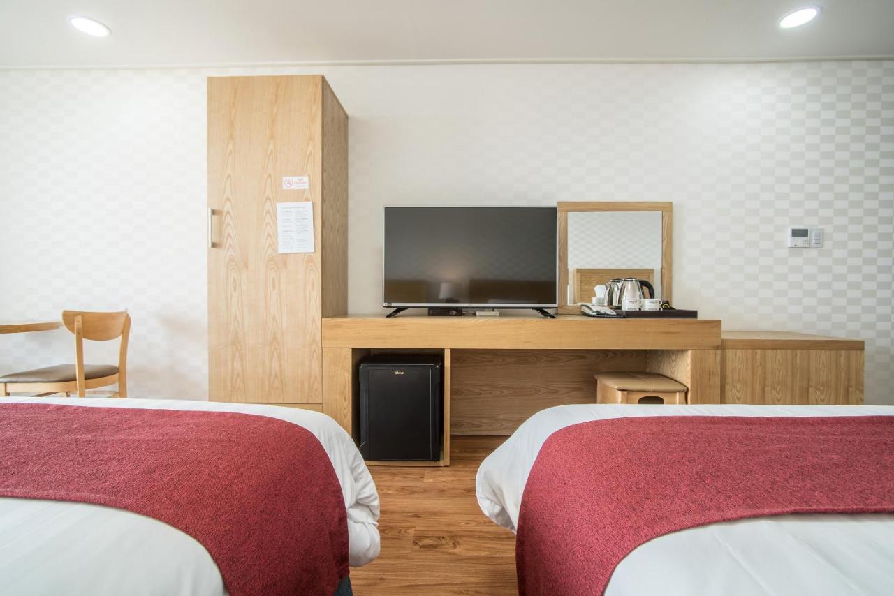 Breeze Bay Hotel Seogwipo Zewnętrze zdjęcie