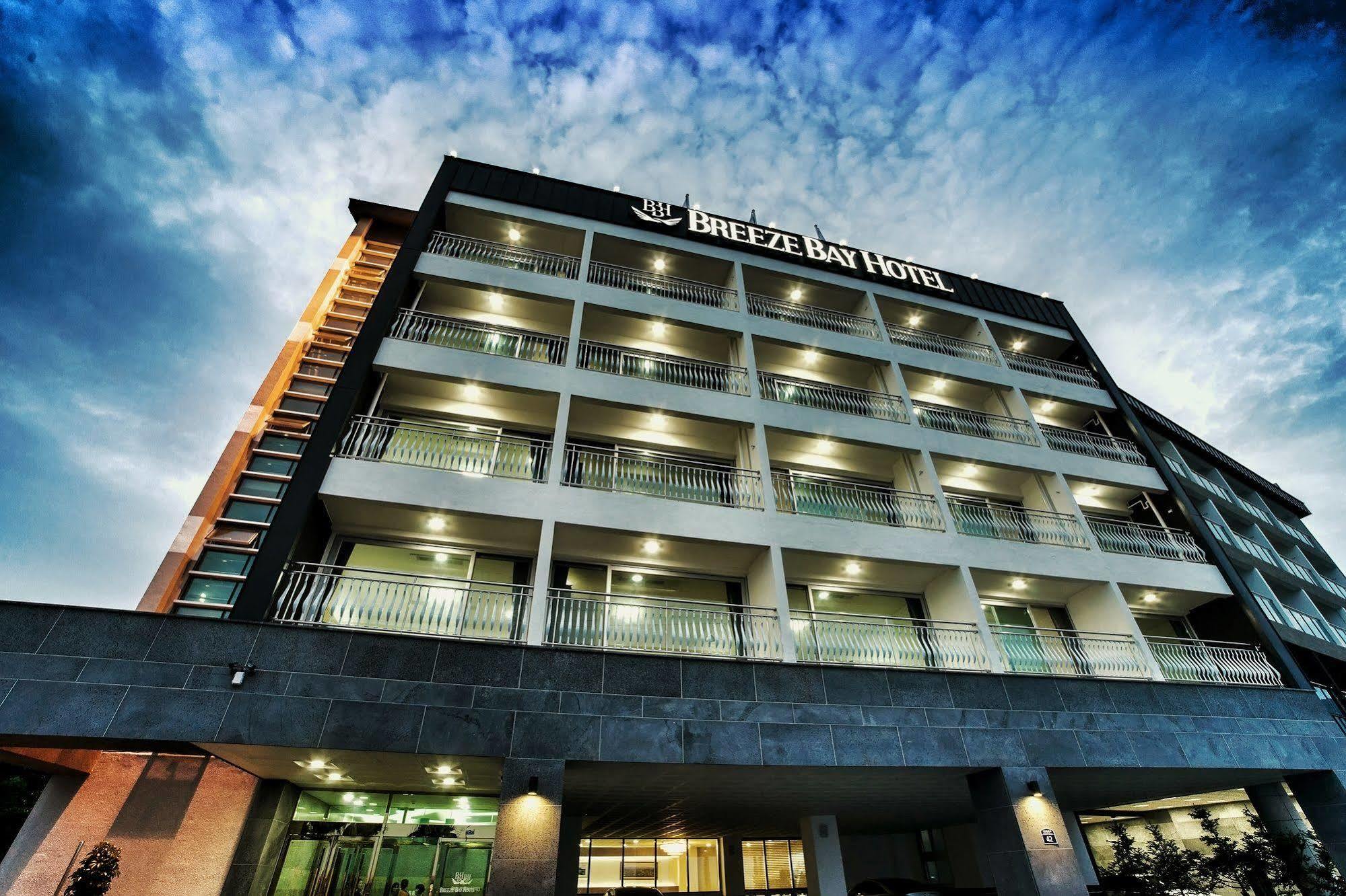 Breeze Bay Hotel Seogwipo Zewnętrze zdjęcie