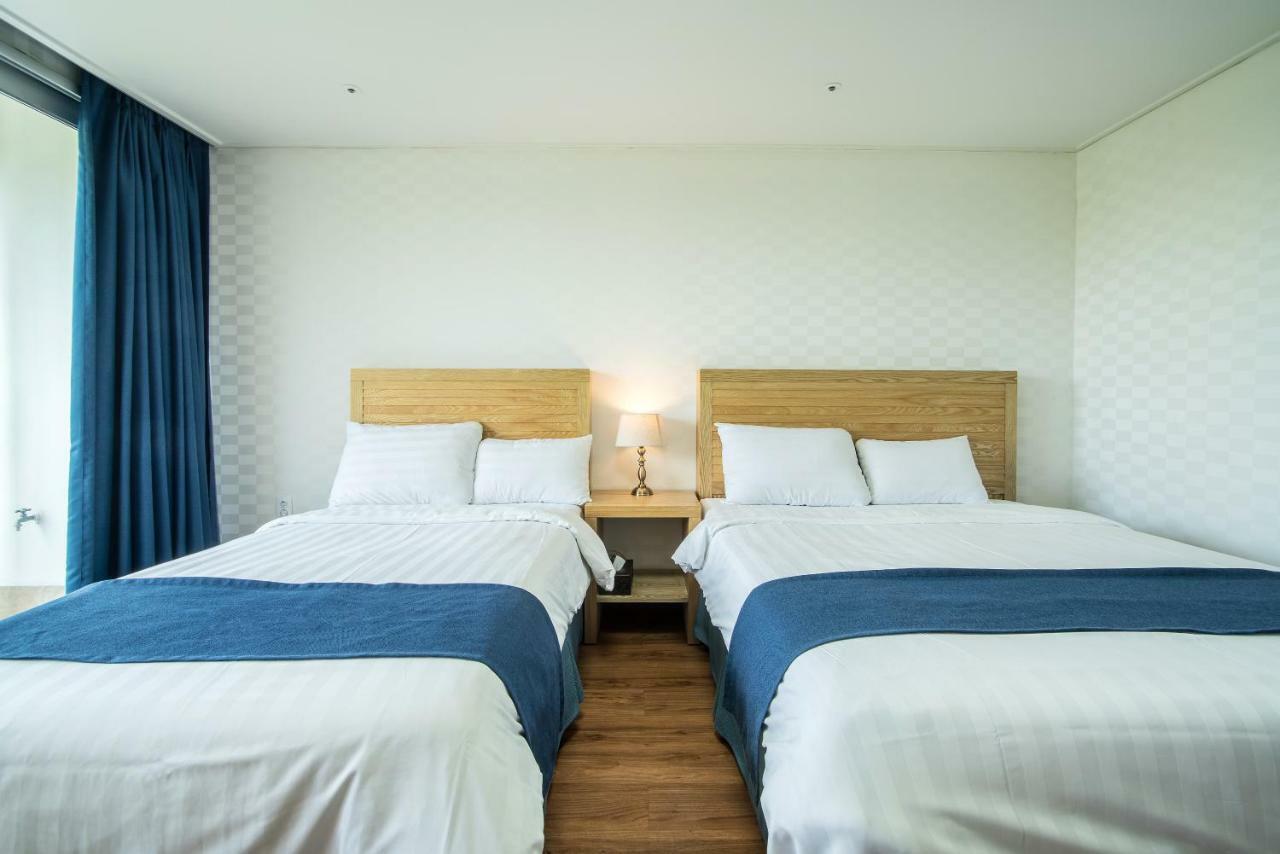 Breeze Bay Hotel Seogwipo Zewnętrze zdjęcie