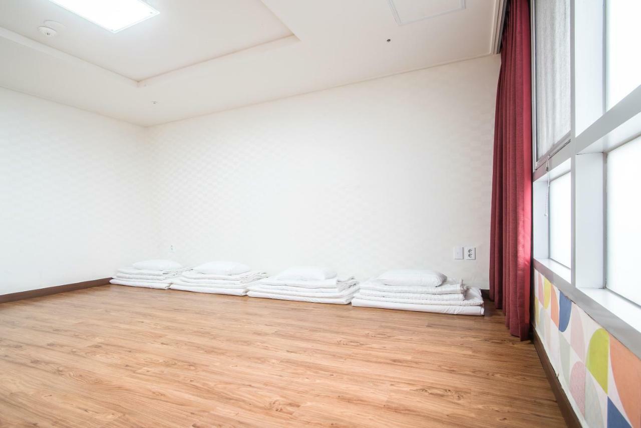Breeze Bay Hotel Seogwipo Zewnętrze zdjęcie