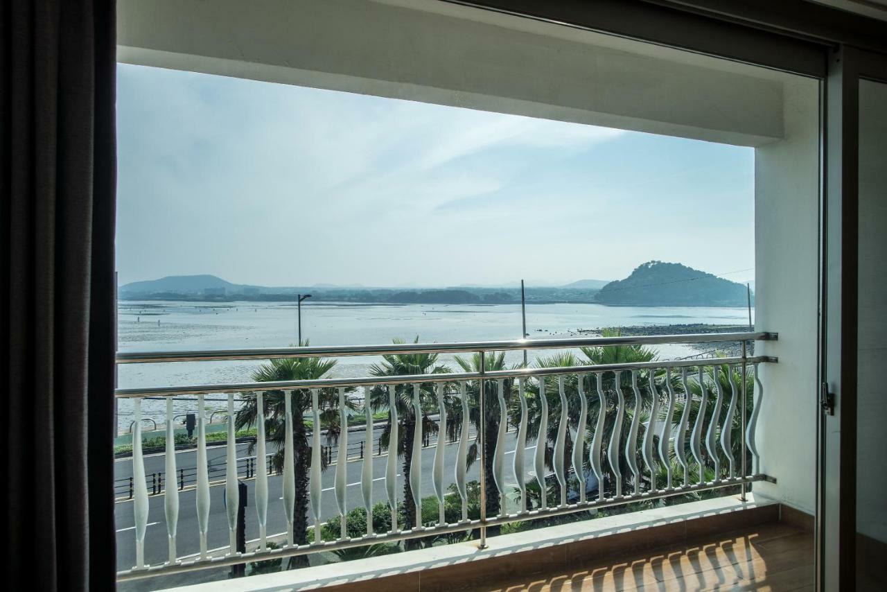 Breeze Bay Hotel Seogwipo Zewnętrze zdjęcie