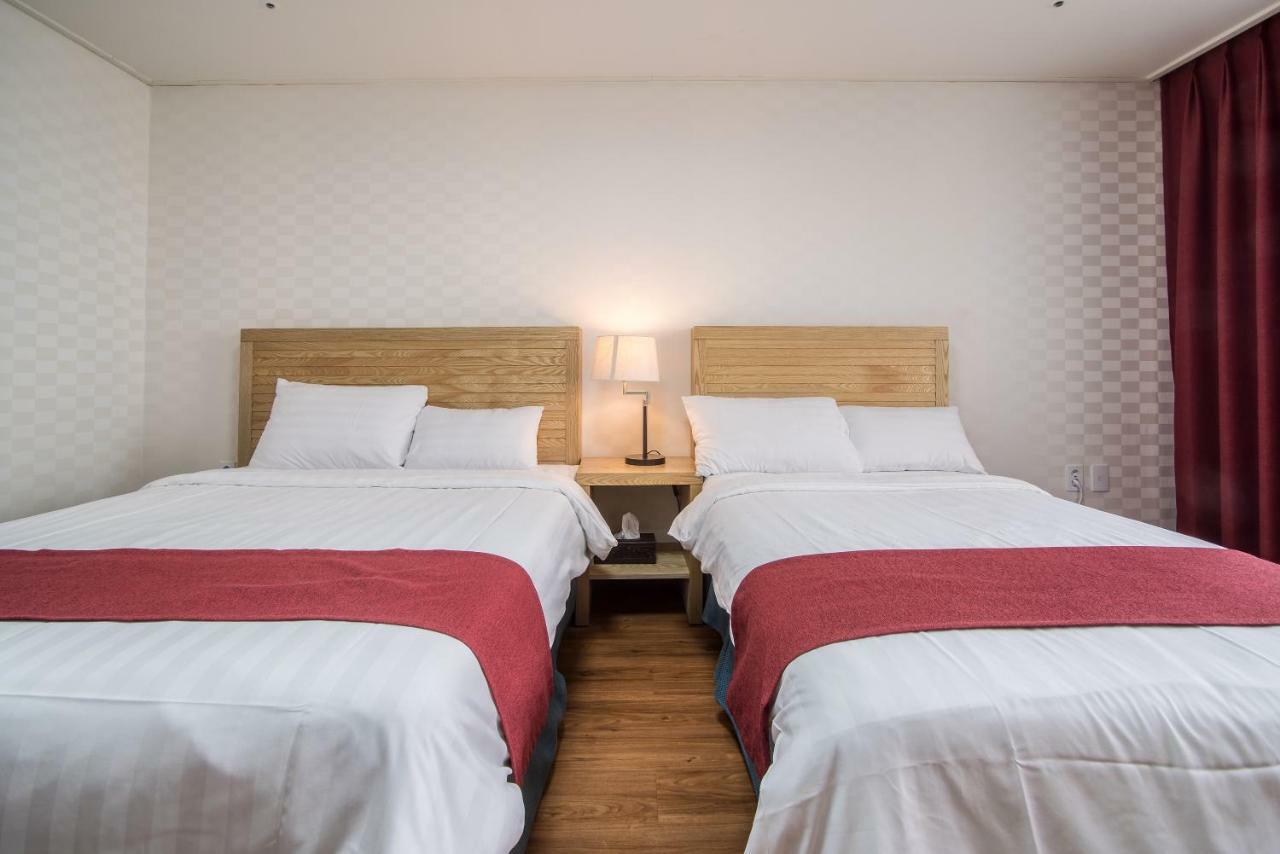 Breeze Bay Hotel Seogwipo Zewnętrze zdjęcie