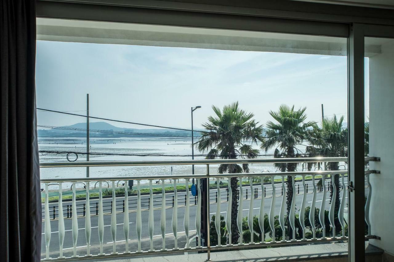 Breeze Bay Hotel Seogwipo Zewnętrze zdjęcie